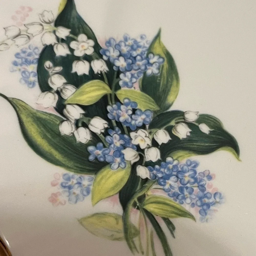 Vintage Royal Dover Lily of the Valley and Blue Forget Me Nots Floral 8” Plate